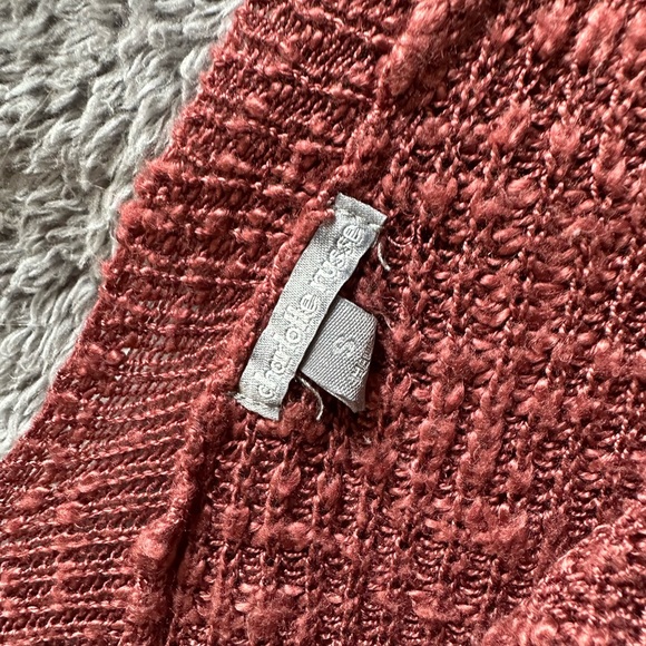 Charlotte Russe Sweater - Picture 3 of 3